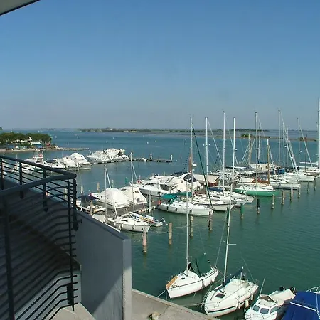 Apartament Adelaide *